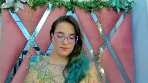 Deva Blue online show from January 8, 2025, 7:13 am