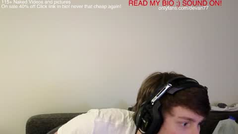 Snapshot of devantheplug chatting on December 14, 2024, 3:04 pm Devan online show from December 14, 2024, 3:04 pm