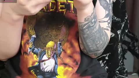 devil_s_bride online show from April 20, 2026, 4:43 pm