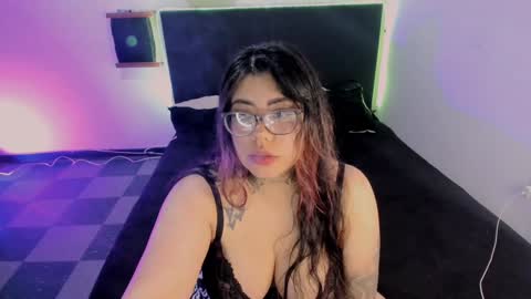 Snapshot of devilfox29 chatting on January 31, 2025, 11:56 pm L I NA online show from January 31, 2025, 11:56 pm