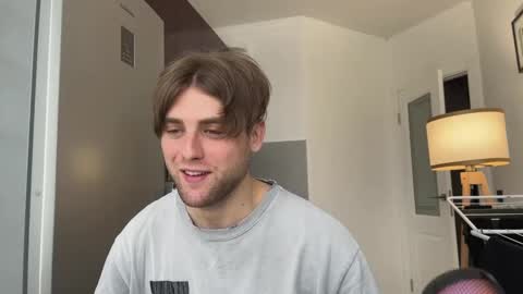 devilnut1 online show from February 14, 2025, 10:49 am