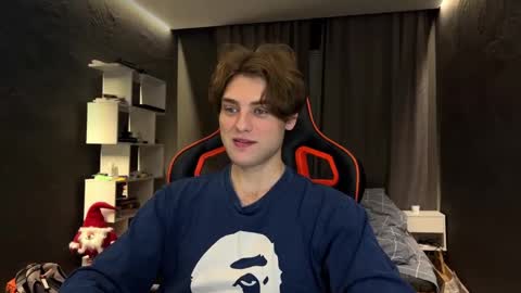 devilnut1 online show from November 11, 2025, 3:06 am