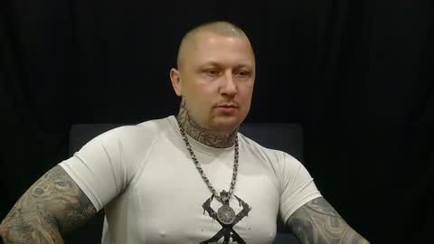 Snapshot of devilwithtats chatting on May 29, 2026, 8:01 am Lucian online show from May 29, 2026, 8:01 am