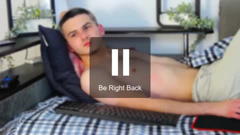 devin_ho online show from December 27, 2024, 11:42 pm