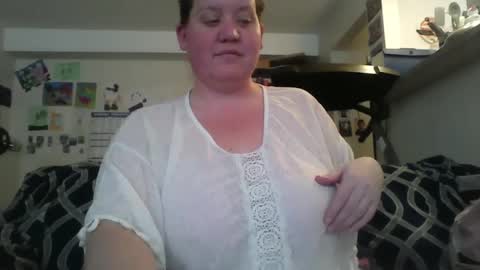 devine_vixen online show from February 25, 2025, 4:42 pm