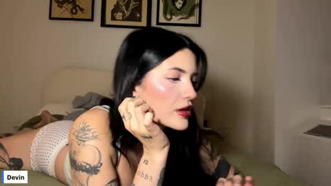 Devin online show from October 9, 2025, 11:47 pm