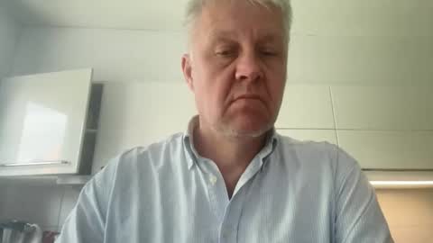 Snapshot of devon_nite chatting on May 13, 2026, 12:57 pm Devon online show from May 13, 2026, 12:57 pm