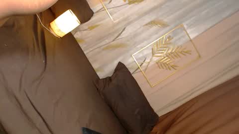 rhiane online show from October 19, 2025, 9:43 am