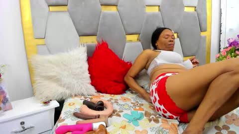 Devora.. online show from December 23, 2024, 2:07 pm