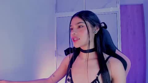 Snapshot of devours_fire chatting on June 15, 2026, 1:41 am Sara 3 online show from June 15, 2026, 1:41 am