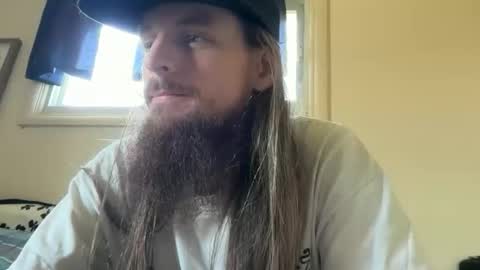 Snapshot of deweydreams chatting on May 16, 2026, 3:33 pm deweydreams online show from May 16, 2026, 3:33 pm