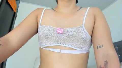 thumb up me please its important online show from February 14, 2026, 9:28 am