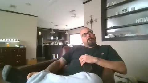 Snapshot of dexterbanana chatting on January 4, 2025, 8:37 pm Mike Sounde online show from January 4, 2025, 8:37 pm