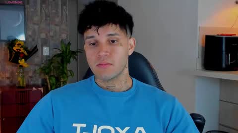 JULIAN online show from February 15, 2026, 10:39 pm