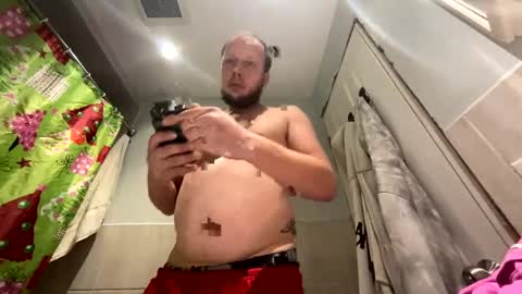 Snapshot of deznuts130 chatting on January 1, 2025, 6:47 am deznuts130 online show from January 1, 2025, 6:47 am