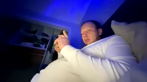 Snapshot of deznuts130 chatting on January 27, 2025, 3:04 am deznuts130 online show from January 27, 2025, 3:04 am