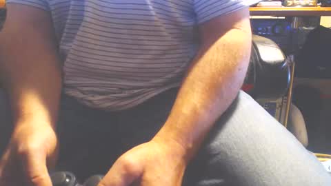 Snapshot of dfwgonewrong chatting on February 9, 2026, 4:38 am dfwgonewrong online show from February 9, 2026, 4:38 am