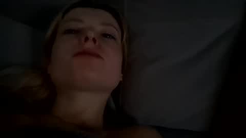 Snapshot of dgesika254182 chatting on February 16, 2025, 9:48 pm dgesika254182 online show from February 16, 2025, 9:48 pm