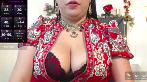 Snapshot of dharanisnisha chatting on January 19, 2026, 1:15 pm dharanisnisha online show from January 19, 2026, 1:15 pm