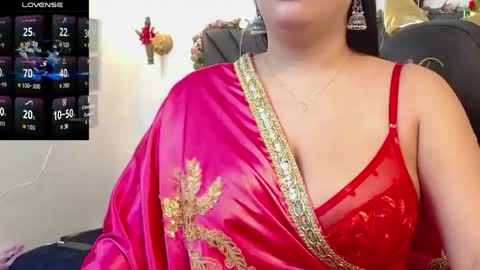 Snapshot of dharanisnisha chatting on April 14, 2026, 12:00 pm dharanisnisha online show from April 14, 2026, 12:00 pm