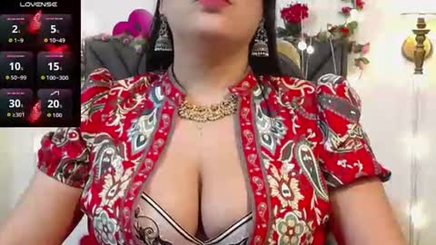Snapshot of dharanisnisha chatting on July 6, 2026, 12:13 pm dharanisnisha online show from July 6, 2026, 12:13 pm