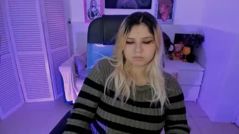 Dia online show from October 4, 2025, 5:11 pm