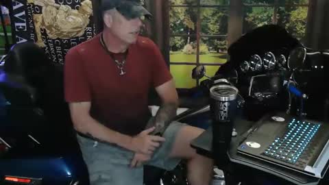 Yeti online show from February 14, 2026, 8:05 pm