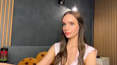 dialinkaaaa online show from March 18, 2026, 11:30 pm