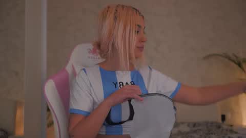 Thea online show from February 3, 2026, 3:06 pm