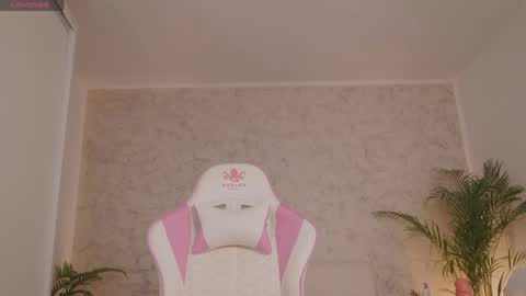 Thea online show from April 7, 2026, 3:12 pm