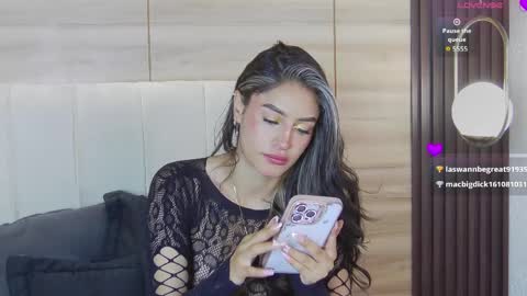 Camila and Megan online show from April 7, 2026, 11:10 am