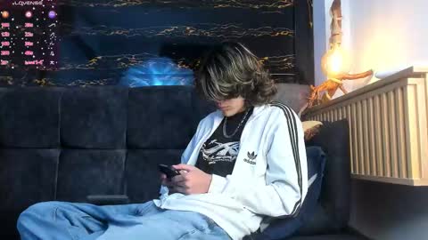 diamond_twink online show from October 30, 2025, 3:52 am