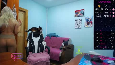 Snapshot of diamondjune chatting on October 21, 2025, 7:53 am June3 online show from October 21, 2025, 7:53 am