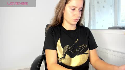 diamondkay_ online show from October 13, 2025, 6:46 am