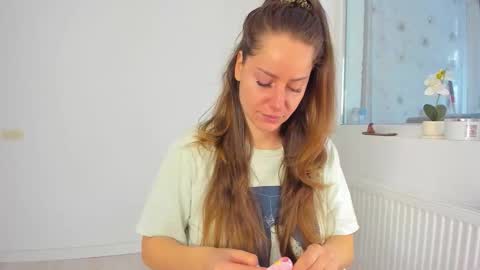 diamondkay_ online show from February 24, 2026, 6:22 am