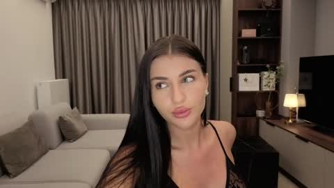 Iris online show from April 8, 2026, 7:58 pm