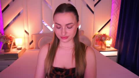 diana_nova online show from April 5, 2026, 6:43 am