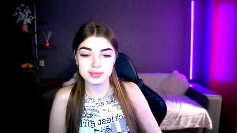 DIANA  online show from September 10, 2025, 7:25 pm