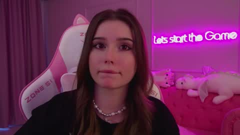 Diana online show from March 11, 2025, 4:32 am