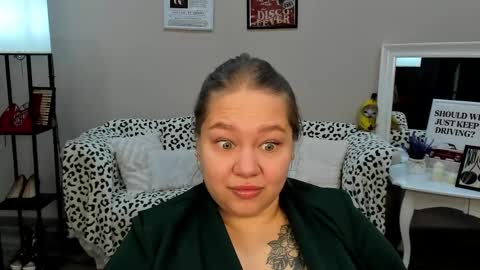 Snapshot of dianakristol chatting on May 16, 2026, 5:23 pm Diana online show from May 16, 2026, 5:23 pm