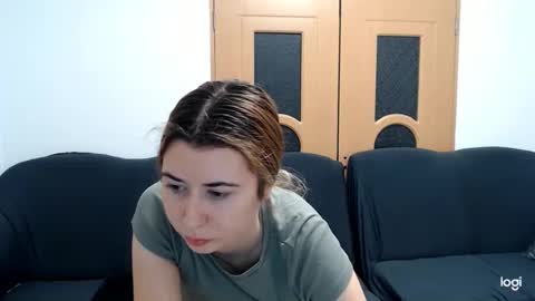 dianasmiey7 online show from December 15, 2024, 8:52 am