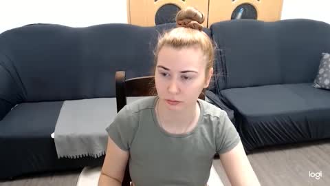 dianasmiey7 online show from January 9, 2025, 9:27 am