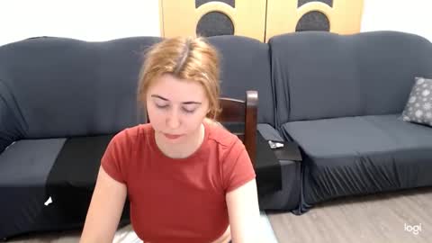 dianasmiey7 online show from January 14, 2025, 8:26 pm