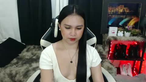 Snapshot of diane_intownx chatting on January 20, 2025, 12:07 pm Diane online show from January 20, 2025, 12:07 pm