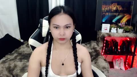 Snapshot of diane_intownx chatting on January 24, 2025, 3:55 pm Diane online show from January 24, 2025, 3:55 pm