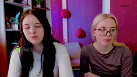 Snapshot of diara_ti chatting on February 17, 2026, 12:34 pm diara ti online show from February 17, 2026, 12:34 pm