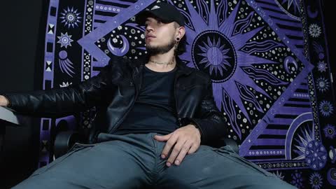 DICAPRIO online show from January 29, 2025, 7:00 pm