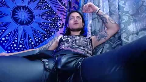 DICAPRIO online show from October 1, 2025, 5:41 pm