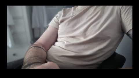 Snapshot of dicky_cage chatting on June 23, 2026, 2:26 pm dicky cage online show from June 23, 2026, 2:26 pm