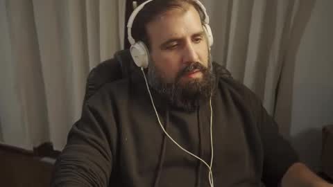 Snapshot of dicristalino chatting on May 3, 2026, 2:17 am Cristian Dipolino online show from May 3, 2026, 2:17 am